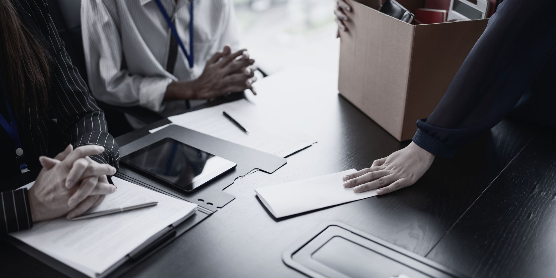 baja voluntaria de un trabajador en una empresa documento laboral